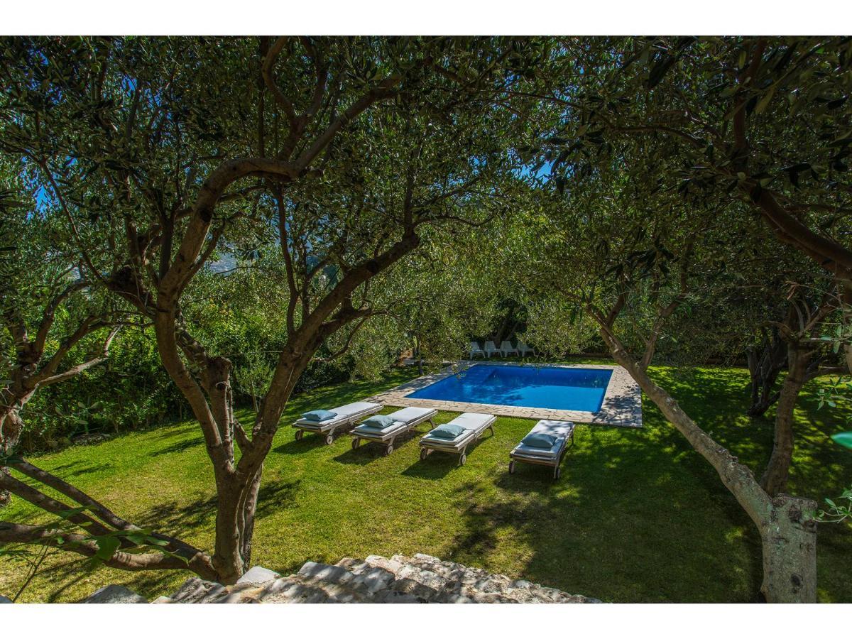 Holiday Home Radic Klis Exterior photo